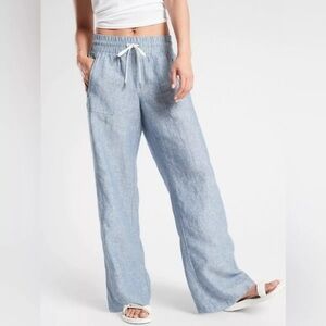 Last Chance! NWOT Athleta Cabo pants linen 4 blue